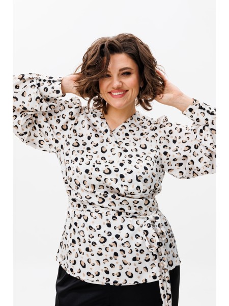 1735 белый лео