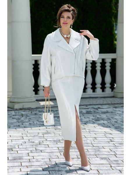 26053 молочный